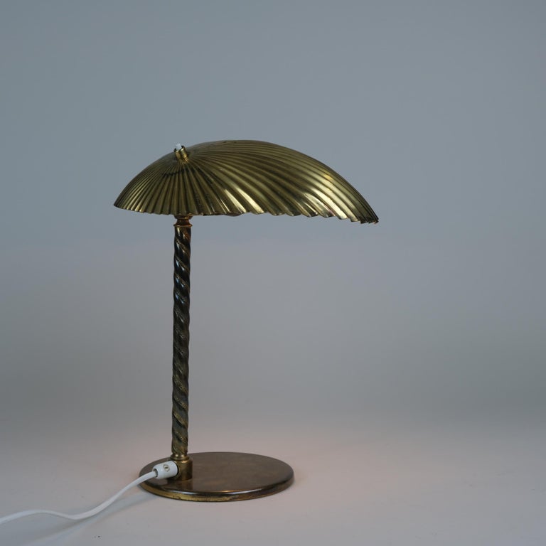 Large Paavo Tynell Full Brass Seashell Table Lamp Model 5321, Taito Oy 1940s