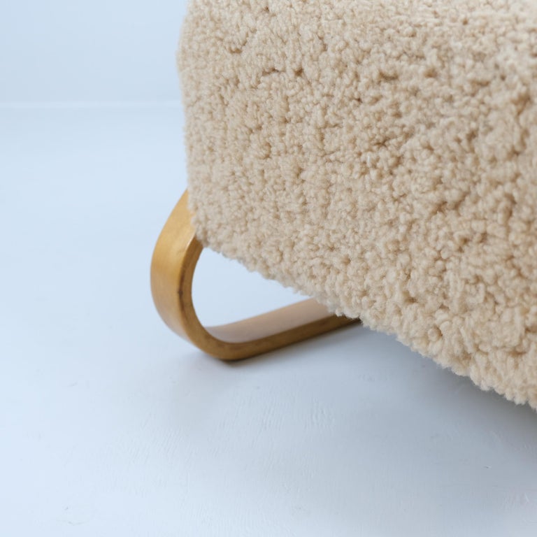 Alvar Aalto Padded Paimio 44 Lounge Chair in Birch & Sheepskin, Artek 1950s - Image 4