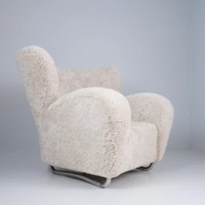 Aulanko Chair by Artek are industry leaders in Finland. Aulanko hotel were they got famous had everything from pools to dinner options.