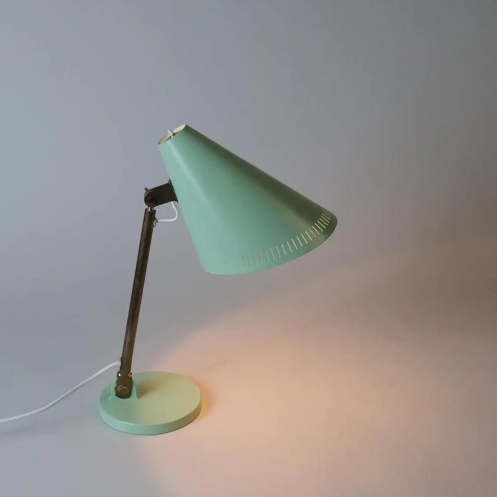 A Turqoise (Light Green) Paavo Tynell Table Lamp Model 9222, Idman