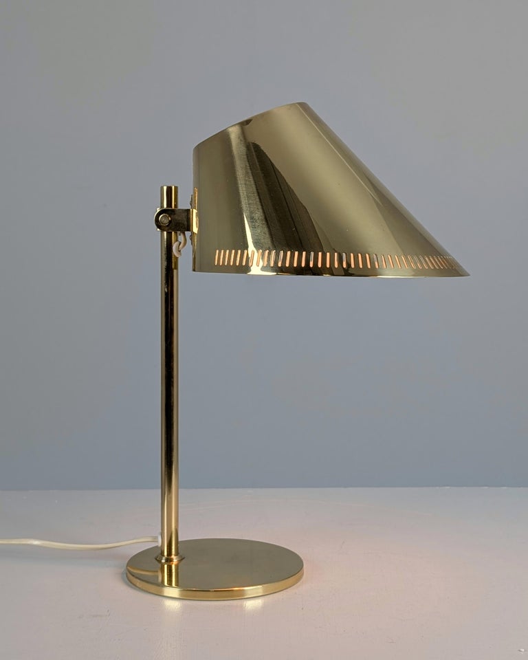 Paavo Tynell Adjustable Table Lamp Model 9227 in Full Brass, Taito 1950s