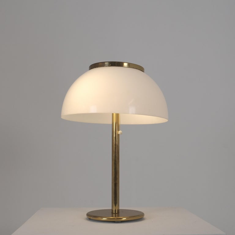 Heikki Turunen Senior Series Brass Acrylic Table Lamp Model 940-147, Orno 1970s