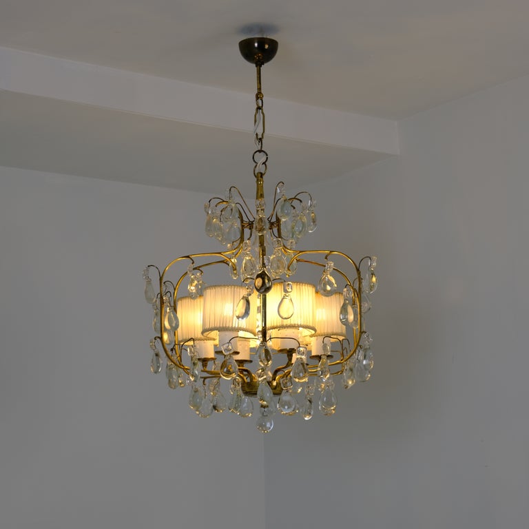 Classic Paavo Tynell Crystal & Brass Chandelier Model 1487, Taito, 1940s