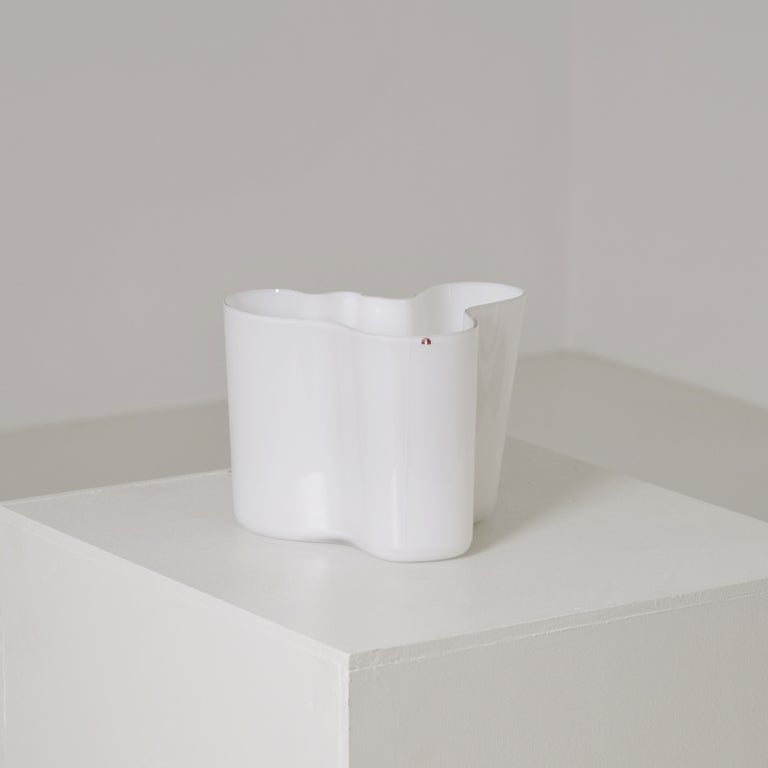 Iconic Alvar Aalto Savoy Vase Model. 3030 in Opaline White, Iittala 1960s